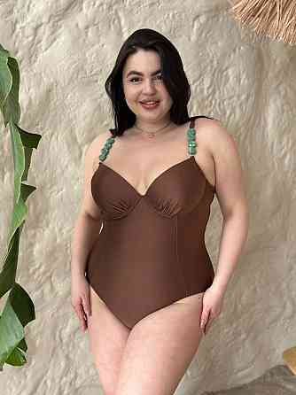 Злитний купальник великих розмірів plus size біфлекс з поролоновими чашками та кісточками на бретельках коричневий Одеса