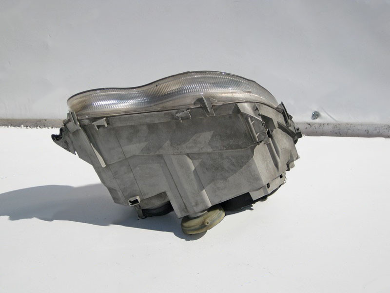 Mercedes-Benz  A2038200161 Фара ліва галоген C-Class W203 до рестайлу обламане внутрішнього кріплення Одеса - фото 2