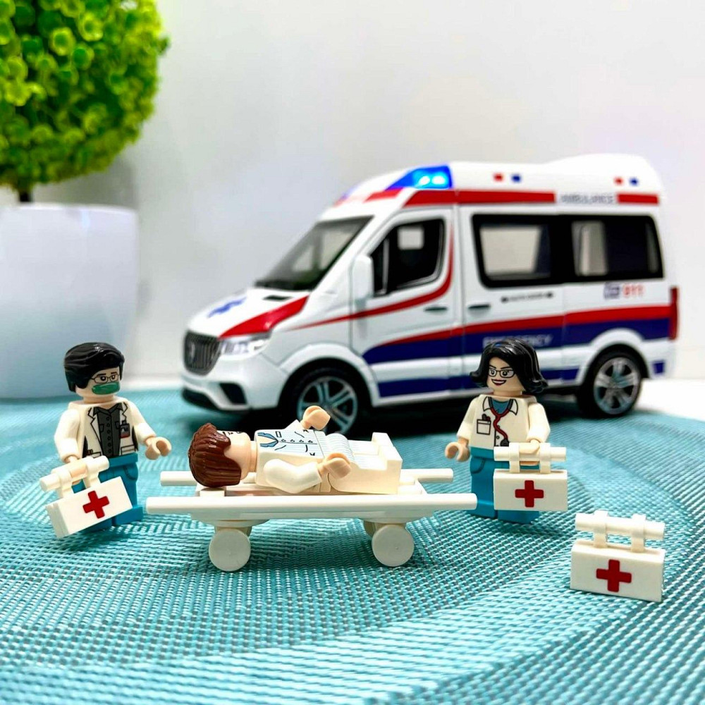 Машинка Mercedes Sprinter Швидка допомога металопластик звук підсвічування інерція відчиняються двері ігрові фігурки Біла (2408 C) Чернігів - фото 1