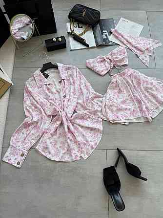 Жіночий літній принтований костюм четвірка: хустка, кроп-топ, сорочка та шорти штапель/софт Рожевий Одеса