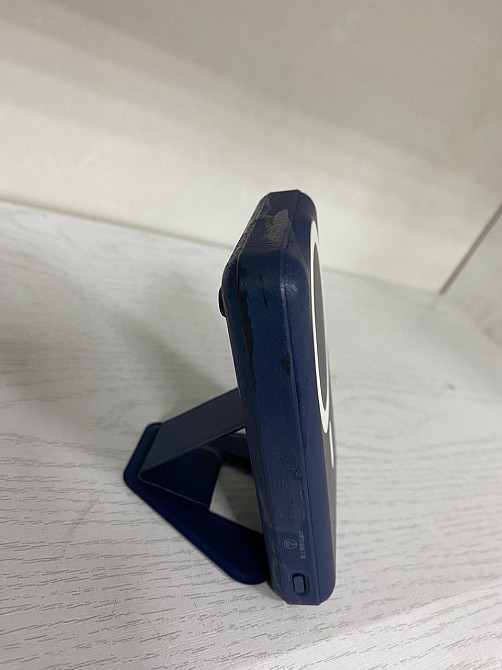 Б/В Power Bank AOGUERBE 10000 mAh MagSafe 22.5W: портативний зарядний пристрій зі складною підставкою та дисплеєм Київ - фото 5