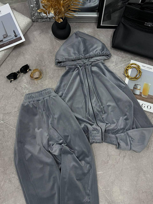 Женский повседневный велюровый костюм двойка: кофта и штаны Графит, 42/44 Одесса - изображение 5