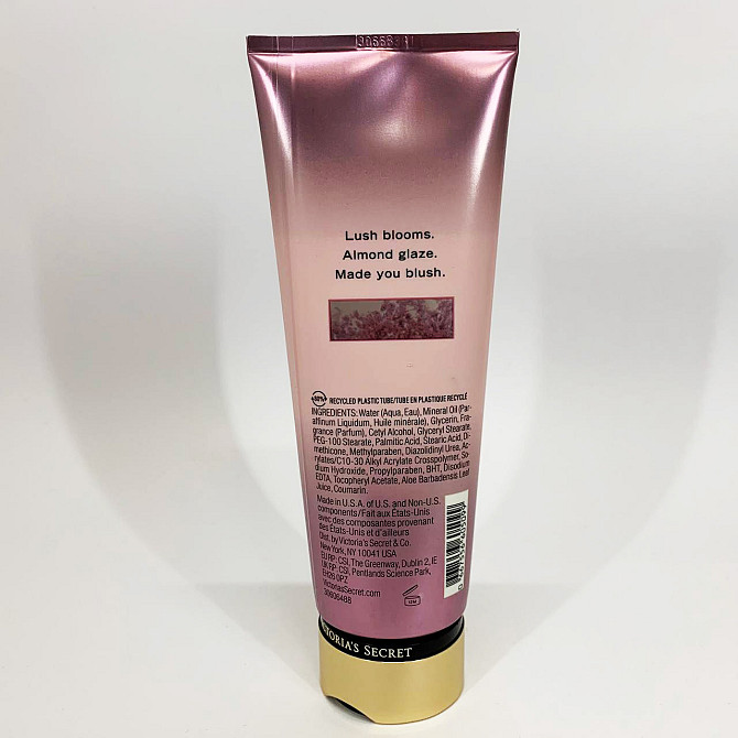 Парфюмированные лосьоны для тела Victoria's Secret Velvet Petals 236 мл, Увлажняющий лосьон для тела YE-72 Киев - изображение 1