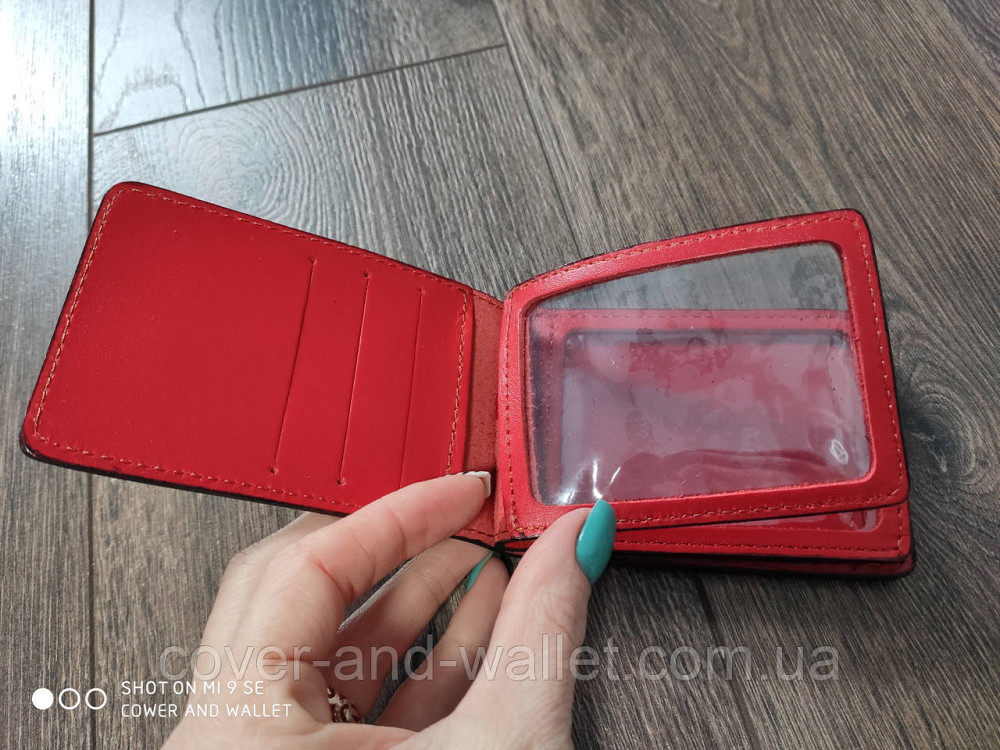 Жіноча червона обкладинка "Національна поліція" з додатковим відділенням Київ - фото 4