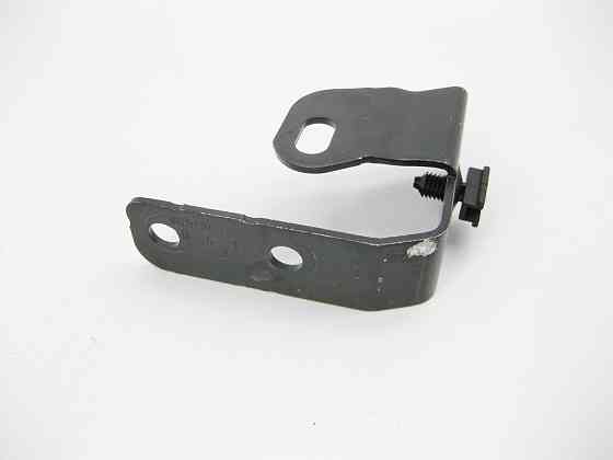 Mercedes-Benz  204626054 Кронштейн нижнього кріплення лівої фари на окулярі C-Class W204 E-Class C207 Одесса