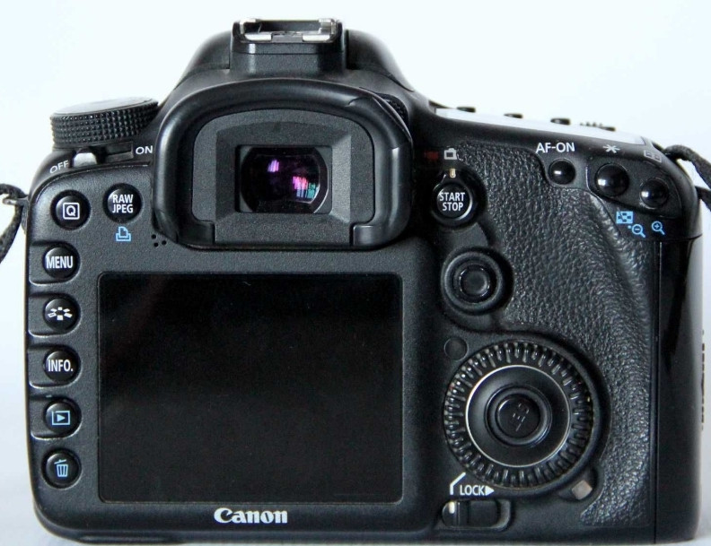 Фотокамера Canon EOS 7D Харьков - изображение 2