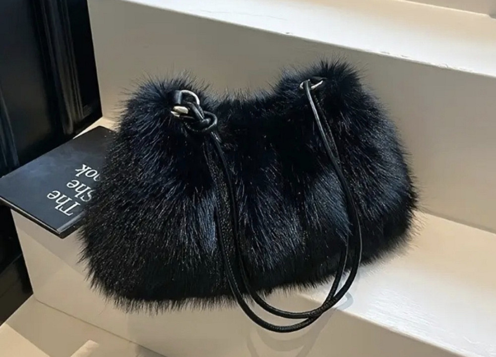 Сумка зі штучного хутра Чорна Смела - изображение 3