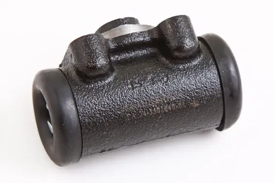 Циліндр торм. задній ГАЗ-24 LSA (трубка d12 мм, пошкодив d32м, ГАЗ-3302) Вінниця