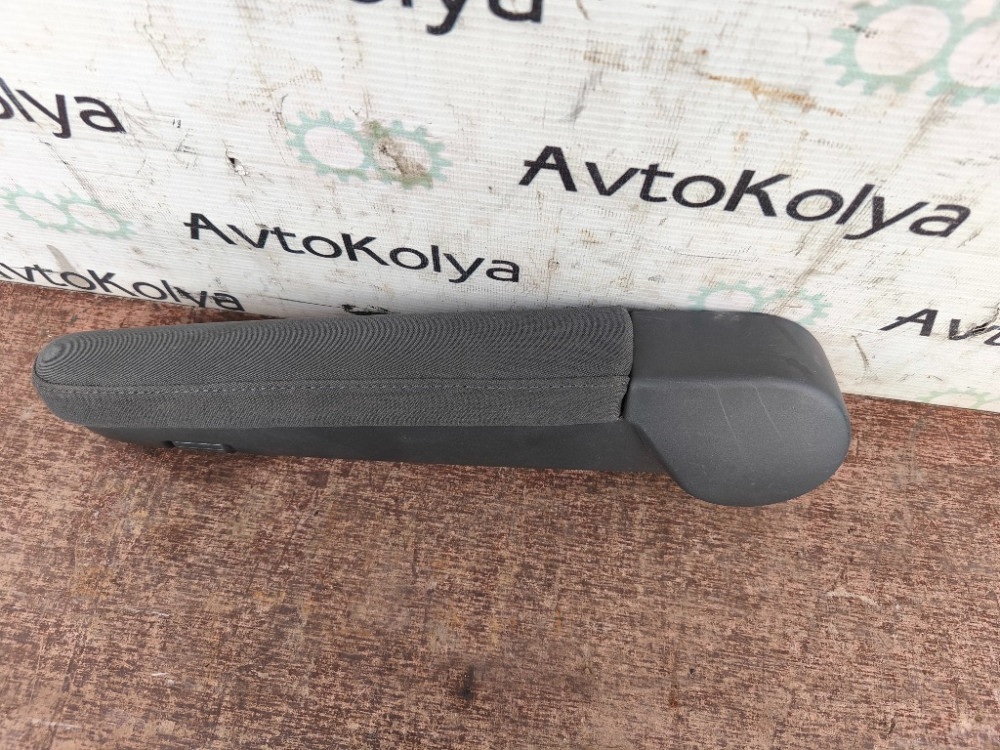 Підлокотник передній лівий VW T5 2003-2015 Ковель - изображение 1