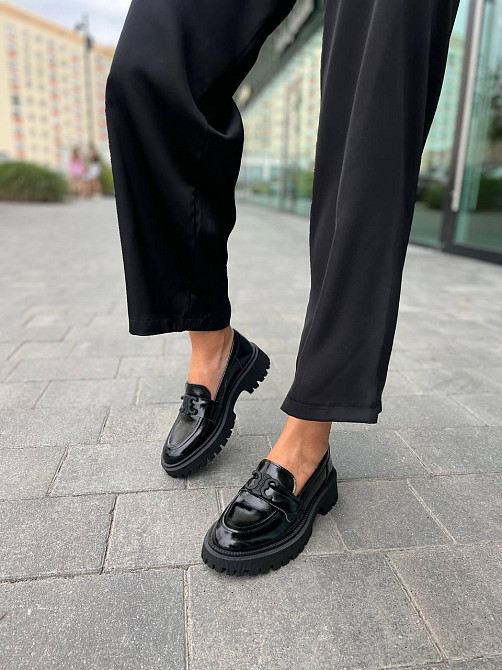 Туфли женские KATI SHOES черные лакированные натуральная кожа на низком ходу размер 36-40 (305) Коломия - фото 1