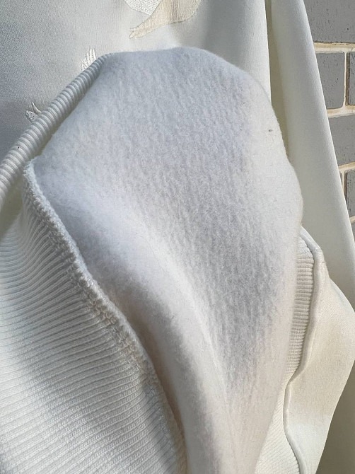 Свитшот женский Pepper&mint 24-18 утепленный вышивка птицы оверсайз белый, белый, L Одесса - изображение 5