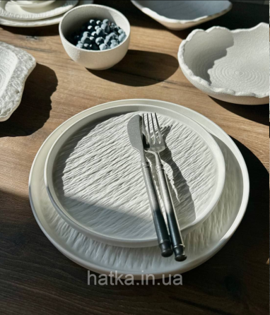 Тарілка з бортиком "Білий обеліск" 25 см кругла біла кераміка для дому та ресторанів 101-0491 Київ