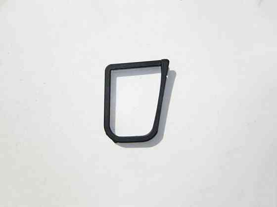 Mercedes-Benz  A2196940294 7C45 Кільцева накладка правої обшивки багажника під петлю CLS C219 Одеса