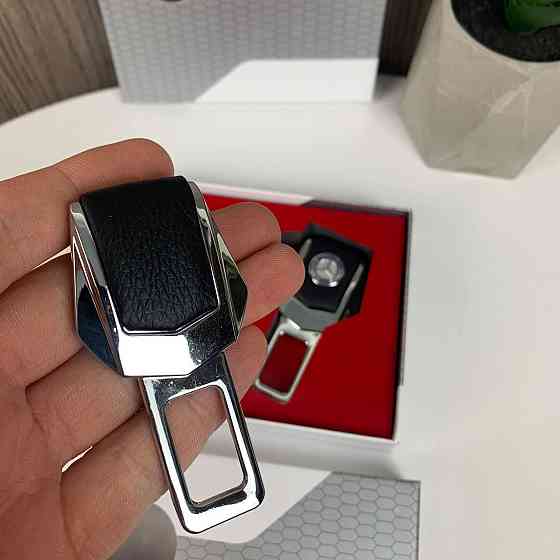 Заглушки для ремней безопасности на подарок в коробочке Toyota, BMW, Lexus, Mazda, Nissan, Subaru, Chevrolet Харьков