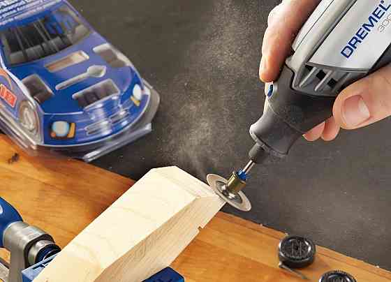 Многофункциональный инструмент (гравер) Dremel 3000 - 5: 130 Вт, 5 насадок, 33.000 об/мин. (F0133000JX) Киев