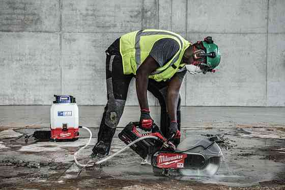 Каска захисна BOLT100 невентильована для промислового альпінізму жовта MILWAUKEE Одеса