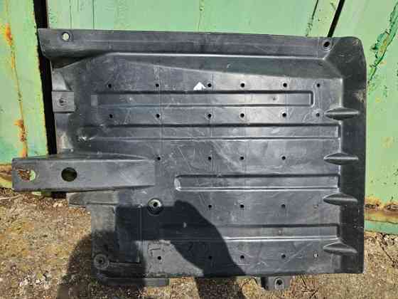 841372Z000 Захист днища передній лівий Коломия