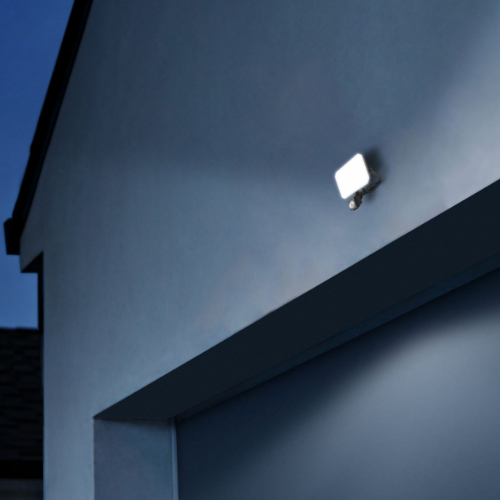 LED Прожектор 30W 5000К 220V з датчиком руху чорний VLE-F3-0305B-S F3 Videx Житомир