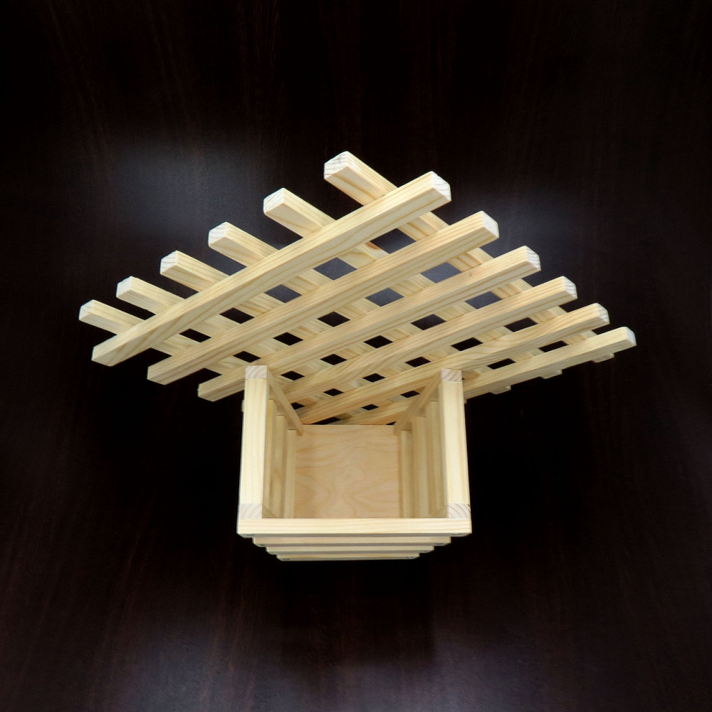 Полка настенная для цветов 