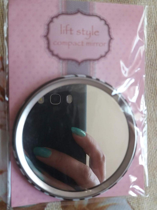 Дзеркало косметичное - діаметр дзеркала 7см, скло, метал Київ - фото 1