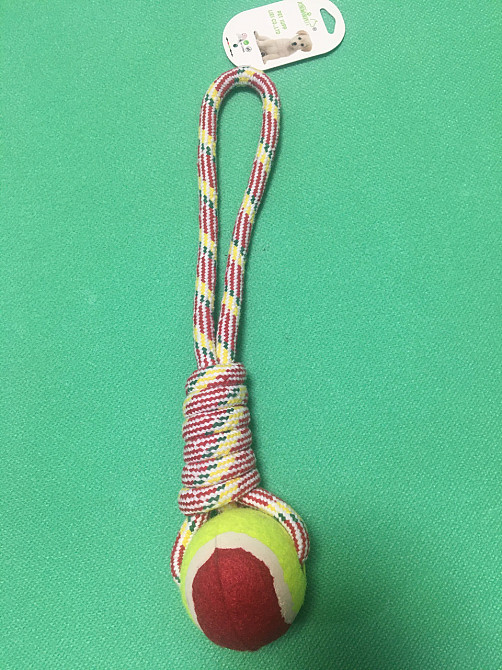 Теннисный Мячик на веревке для собак , красный. - диаметр мячика 6 см, длинна каната 35 см. Киев - изображение 1