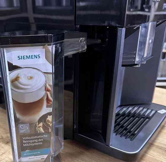 Кавомашина автоматична SIEMENS EQ 500 integral. Київ