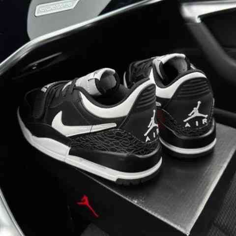 Мужские Кроссовки Nike Jordan Черные Кожаные Джорданы Найк (размеры: 41,42,43,44,45) Видео Обзор Днепр