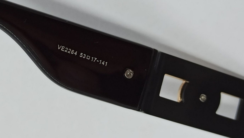 Брендові унісекс брендові окуляри лінзи чорні в чорному металі із золотом. Київ - фото 3