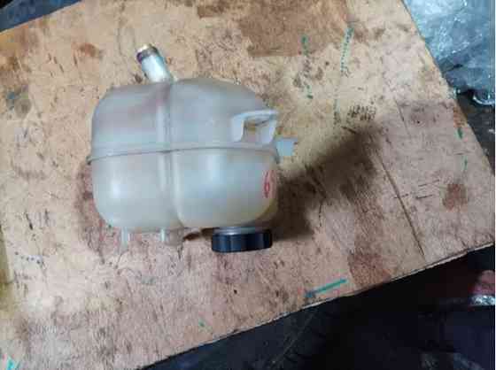 68102155AD Бачок системы охлаждения расширительный cherokee Коломыя