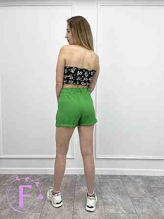 Летний женский топ с рюшами «Ruffie» 44, В квітку, Чорний Киев