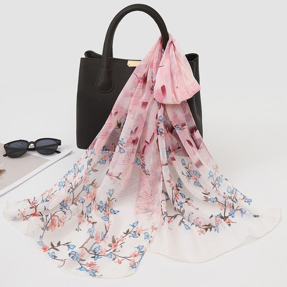 Жіночий шарф з ніжним квітковим принтом 150 на 45 см рожевий Київ - фото 1