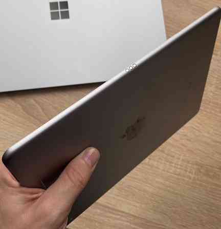 Планшет: Apple iPad Pro 128Gb. Wi-Fi.Стан ідеальний - батарея 96% - оригінальна Киев