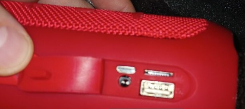 Колонка портативная JBL . Киев - изображение 1