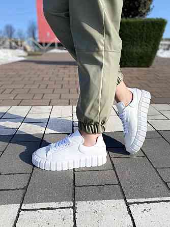 Rosta Кросівки жіночі ROSTA 2005 білі (весна-осінь, шкіра натуральна) (4318) лише 38р. Коломыя