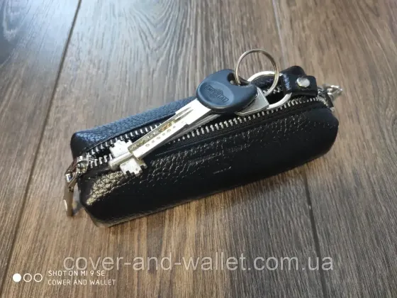 Черная ключница на молнии из натуральной кожи (тубус) ST Leather Киев