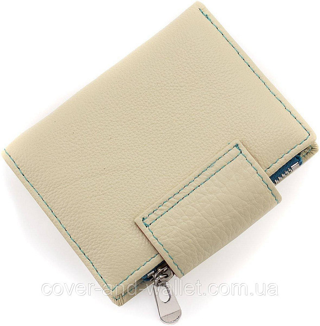 Невеликий жіночий гаманець молочного кольору на магнітній застібці ST Leather Київ - фото 3