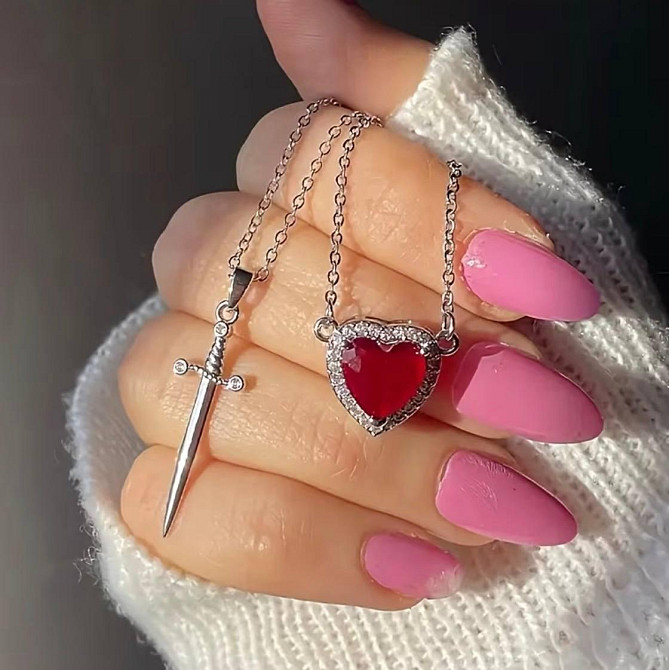 Парные кулоны сердце и меч, подвески для двоих, набор 2 цепочки, красный камень Киев - изображение 5