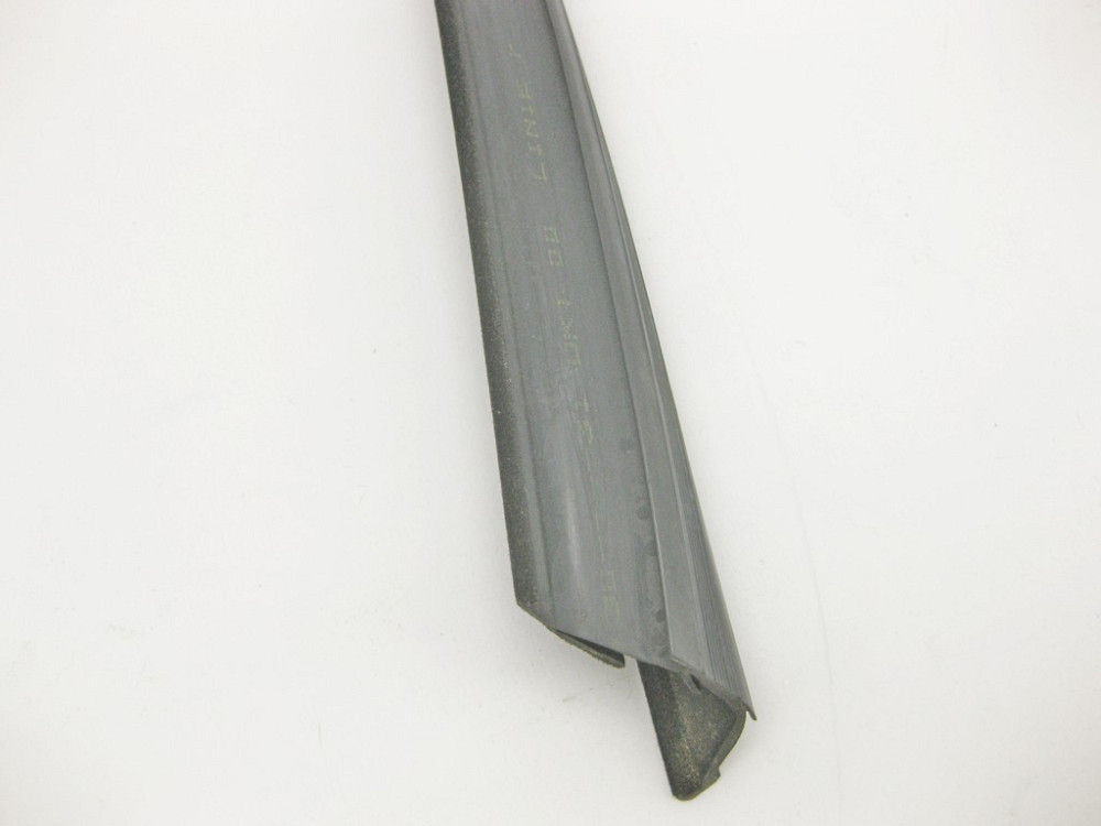 Mercedes-Benz  A2207350425 Ущільнювач опускного скла задніх правих дверей S-Class W220 Long Одеса - фото 9