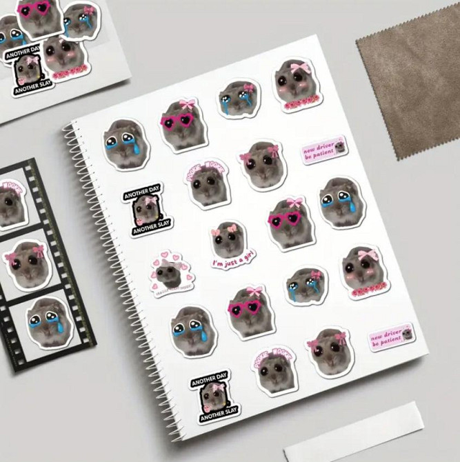 Набір наліпок "Сумний Хом'як Мем", наклейки з хом'яком. стікербомбінг, Рулон 500 шт Київ - фото 3