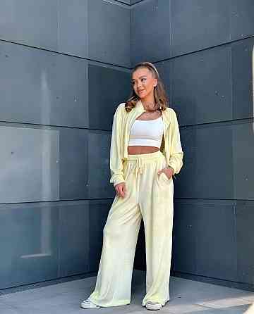 Жіночий прогулянковий плюшевий костюм-двійка: кофта та штани Жовтий, 42/46 Одеса