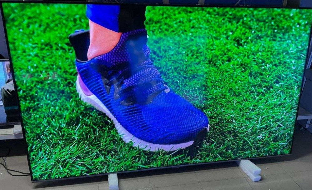 Телевизор Безрамный: 65