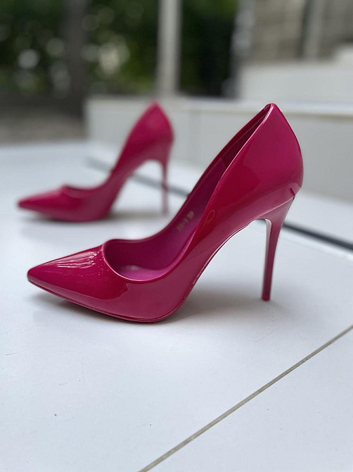 Comer Туфлі жіночі COMER малинові еко-лак каблук 11см 37р. (4963) Коломия - фото 1