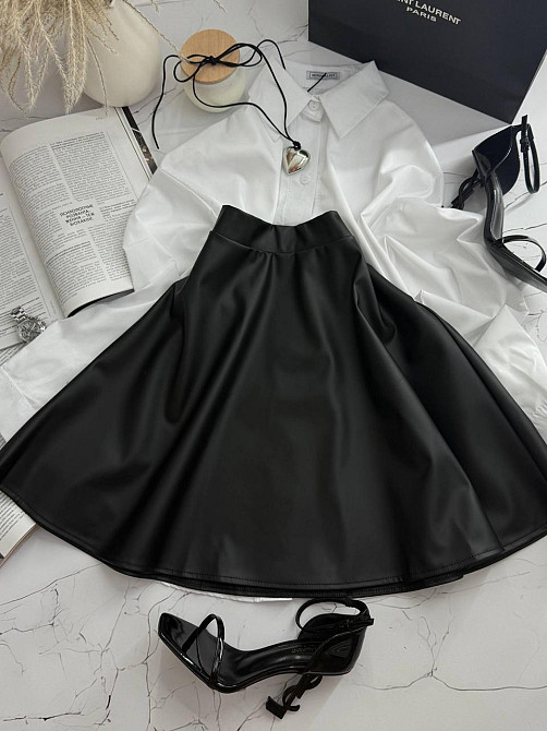 Женская базовая мини юбка из эко-кожи Черный, 46/48 Одесса - изображение 8