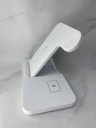 Б/в Швидка бездротова зарядка 15W 3в1 для телефону iPhone/навушників AirPods/годин Apple Watch складана Київ