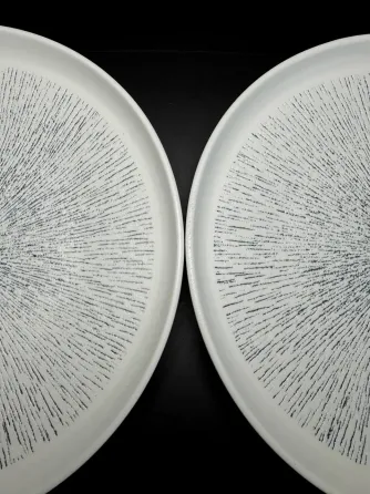 Обеденная керамическая тарелка с фактурным узором и углублением 28,5 см Коломия