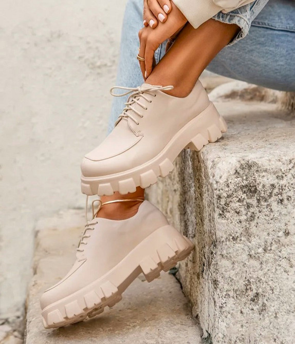 Жіночі лакові Бежеві Броги Туфлі Оксфорди на Танкетці Шкіряні Мокасини (розміри: 36,37,38,39,40,41) Дніпро - фото 6