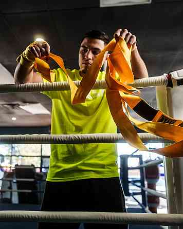 Бинти для боксу TITLE Boxing Select 180" Semi Elastic Mexican Gold (4.5м.) Каменское