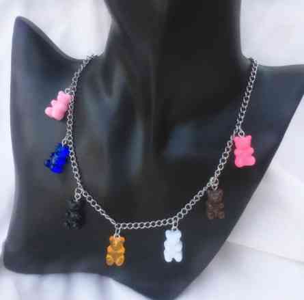 Ожерелье с мармеладными мишками, разноцветное - длина 48см, смола, цинковый сплав Киев