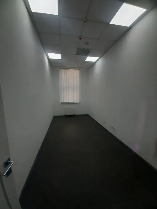 Офіс в самому центрі міста. Генерація електроенергії. Ремонт як на фото, все свіже і нове. Цілих 3 С/В. Розкішний вид на місто. Дніпро - фото 8