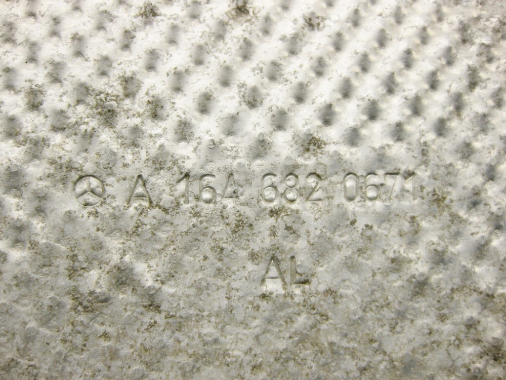 Mercedes-Benz  A1646820671 Захисний екран над задньою частиною правого глушника ML W164 GL X164 Одесса - изображение 9